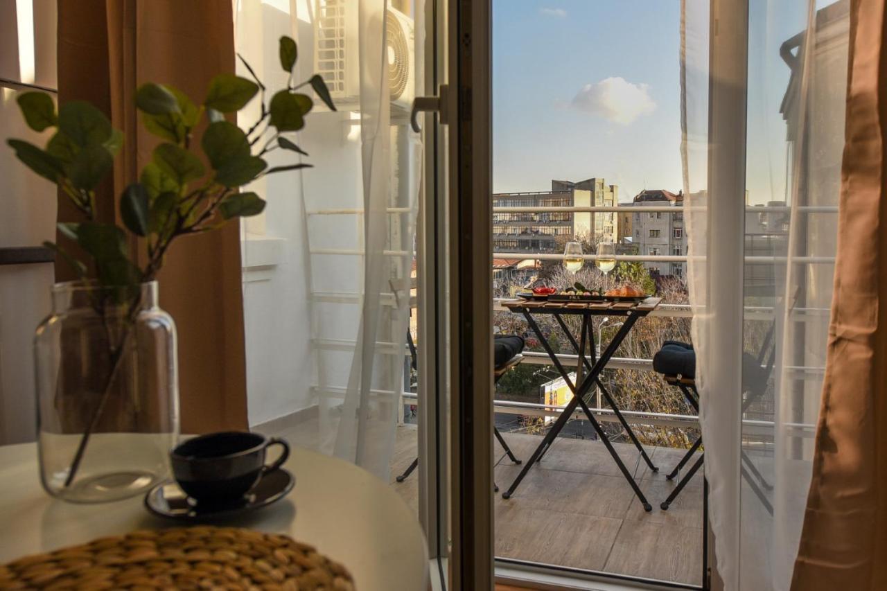 Cozy 1Br Escape - Apartment With Charming Balcony Near Universitate Bukurešť Exteriér fotografie